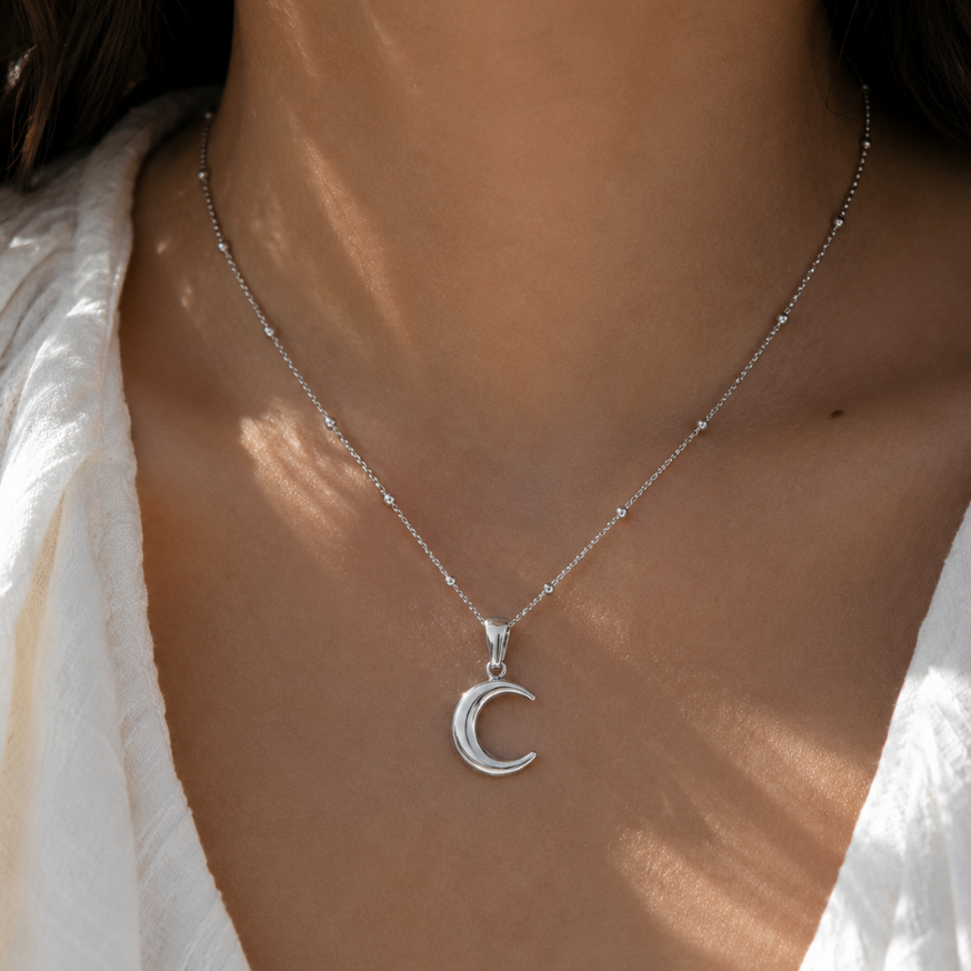 LA LUNE MOON PENDANT NECKLACE, SILVER