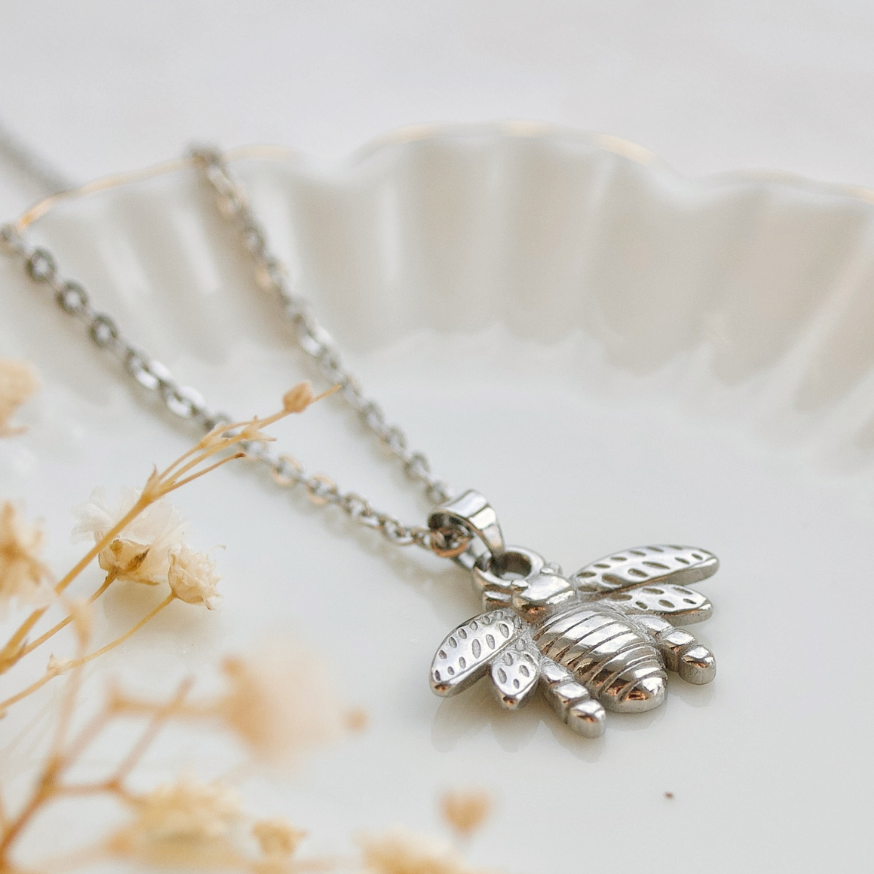 THE WINGED BUMBLEBEE PENDANT NECKLACE, SILVER