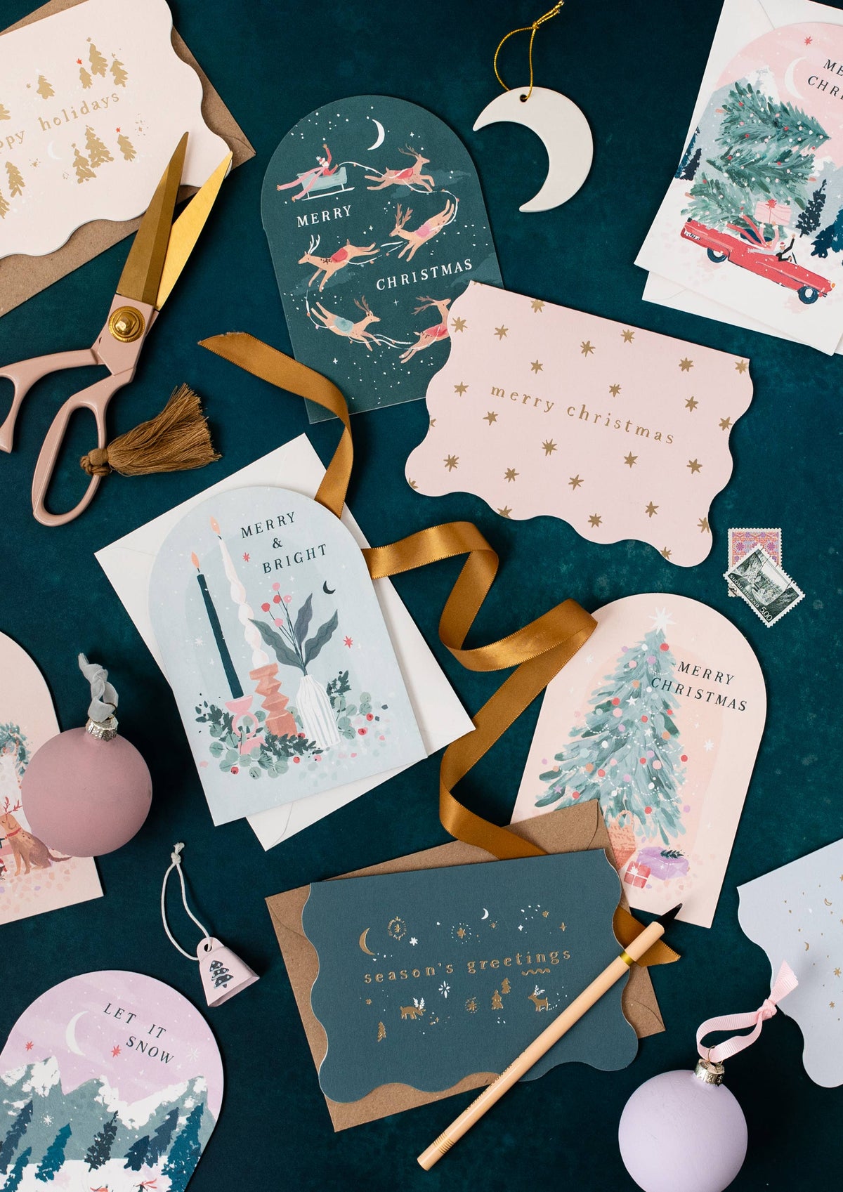 Season's Greetings Scene Card | Holiday Card, Green & Gold